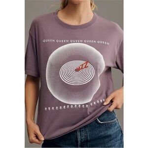 Daydreamer Queen Jazz Crewneck Boyfriend Tee Soft Purple Small